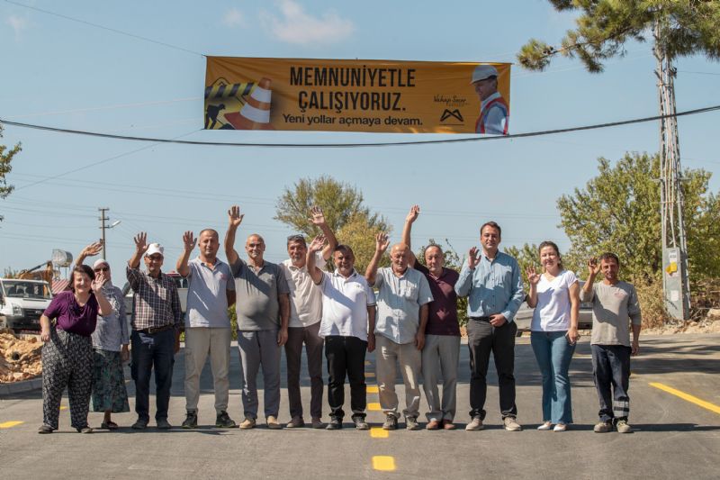 MERSİN BÜYÜKŞEHİR GÜLNAR’DA BİRÇOK MAHALLENİN ORTAK YOLU OLAN BULGARA CADDESİ’Nİ YENİLEDİ