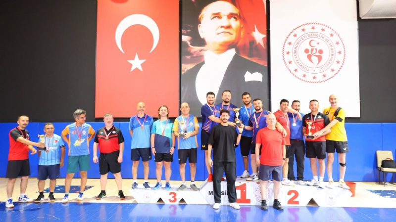 KURUMLAR ARASI MASA TENİSİ TURNUVASI TAMAMLANDI