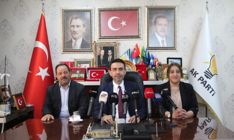 AK PARTİ MERSİN TEŞKİLATI 560 EKİPLE SAHAYA İNDİ