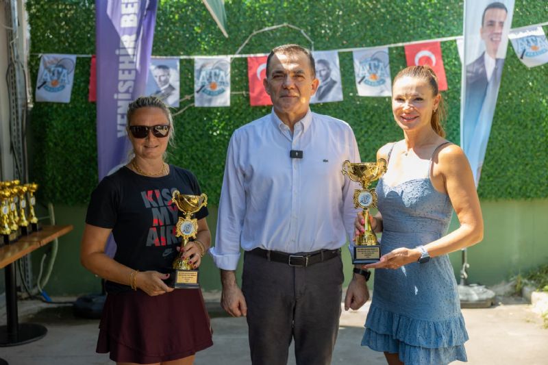 Yenişehir’de tenis şöleni
