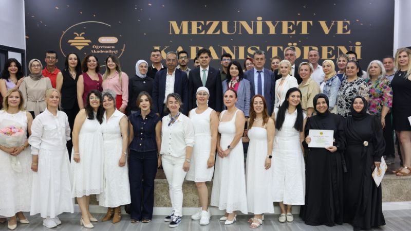 MERSİN ÖĞRETMEN AKADEMİLERİ YIL SONU PROGRAMIYLA TAMAMLANDI