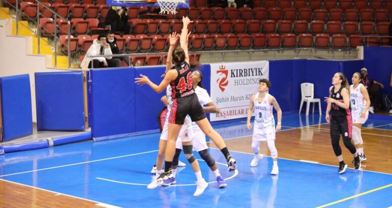 Büyükşehir Msk Kadın Basketbol Takımı, Tarsus Belediyesi’ni 66-46’lık Skorla Yendi