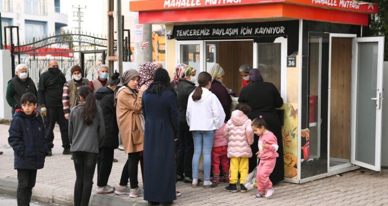 Mersin Büyükşehir’in “Mahalle Mutfakları” Hafta Sonu Da Açıldı