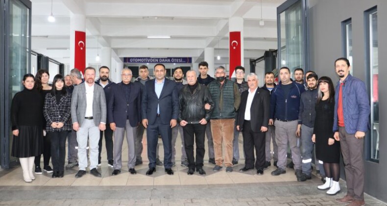 Başkan Yılmaz, Otomotiv Sektöründe Hizmet Veren Esnafla Bir Araya Geldi