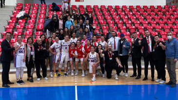 Kadın Basket takımı, evinde galip geldi