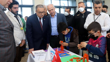 Akıl ve Zekâ Oyunları Turnuvası’nın kazananları ödüllerini aldı