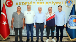 GÜLTAK; MERSİNLİLERİ DEV EKRANDA MAÇ İZLEMEYE DAVET ETTİ