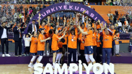 ÇUKUROVA BASKETBOL İÇİN İLKLERİN SEZONU GERİDE KALDI