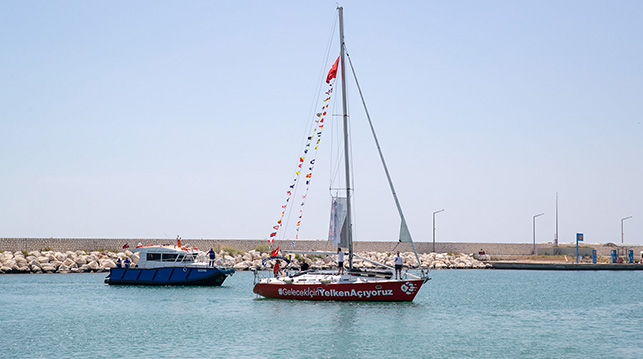 GELECEK İÇİN YELKEN AÇTILAR, MERSİN’DE MOLA VERDİLER