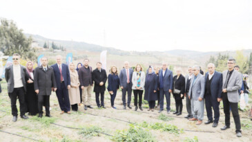 Akdenizli kadınların ektiği şevketi bostan bitkisi hasat edildi