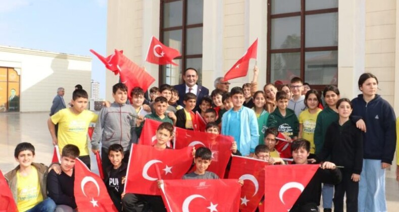 İstiklal Marşı’nı güzel okuma yarışması izleyenleri duygulandırdı