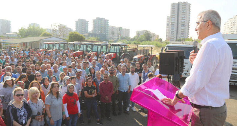 BAŞKAN TARHAN PERSONELLERLE MOTİVASYON BULUŞMASINDA BİR ARAYA GELDİ