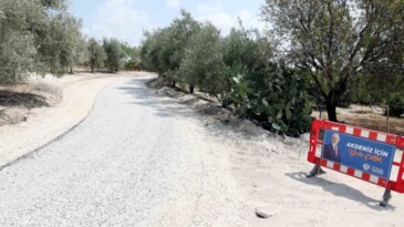 Akdeniz’de asfalt kaplama devam ediyor